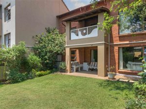 3 Bed Townhouse in Paulshof