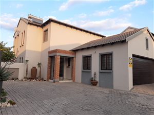 3 Bed House in Montana Park