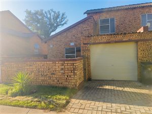 2 Bed Townhouse in Honeydew