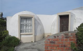 2 Bedroom House in Suiderstrand