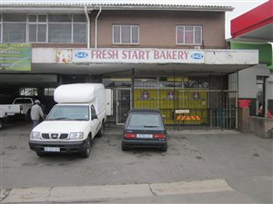 72 m² Retail Space in Bellair