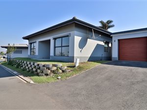 3 Bed Townhouse in Palm Lakes Estate