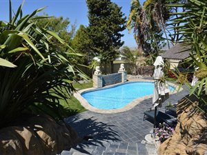 1 Bed Apartment in West Beach