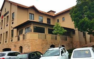 1000 m² Office Space in Fourways