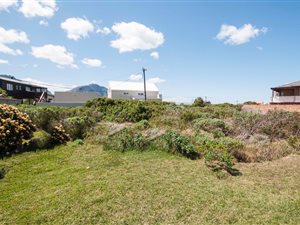638 m² Land available in Bettys Bay