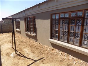 4 Bed House in Ivy Park
