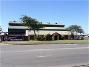 1850 m² Industrial space in Alton