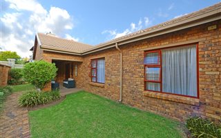 3 Bedroom House in Bartlett