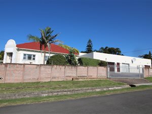 6 Bed House in Berea