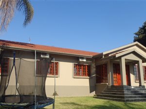 5 Bed House in Groenkloof