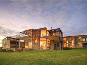 6 Bed House in Breakwater Bay Eco Estate