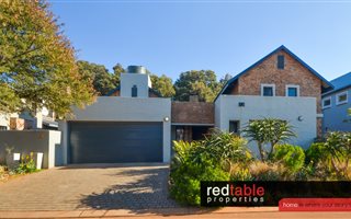 3 Bedroom House in Olympus