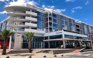 1 Bedroom Apartment in Waterfront