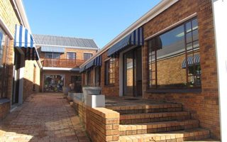 450 m² Retail Space in Kenton-on-Sea