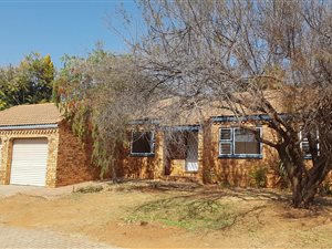 3 Bed Townhouse in Wapadrand