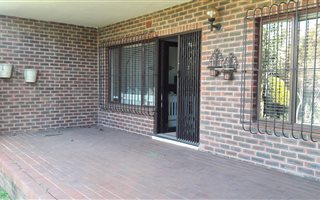 3 Bedroom Townhouse in Scottburgh Central