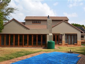 3 Bed Cluster in Ruimsig