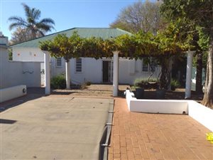 3 Bed House in Greenside East