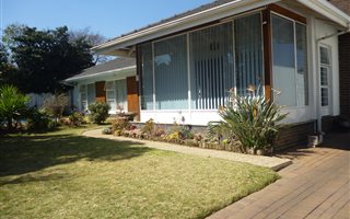 3 Bedroom House in Ridgeway