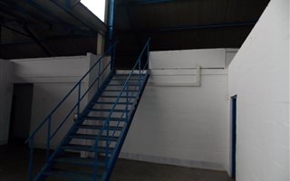 2016 m² Industrial space in Parow East