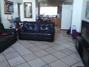 3 Bed Townhouse in Eldoraigne