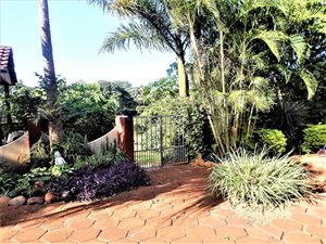 3 Bed House in Panorama
