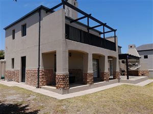 3 Bed House in Atlantic Beach Golf Estate