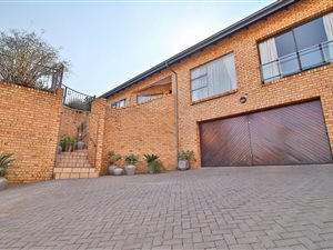 3 Bed House in Bassonia