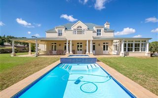 4.4 ha Farm in Somerset West Central