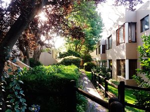 1 Bedroom Apartment in Parktown North