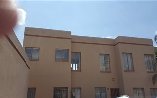 2 Bedroom Apartment in Magalieskruin