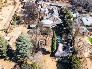 6 Bed House in Henley on Klip