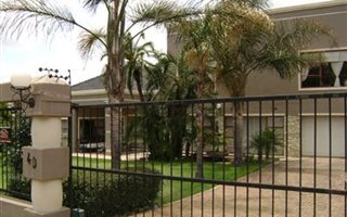 5 Bedroom House in Hazel Park