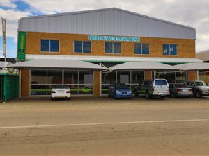 1680 m² Commercial space in Brits Central