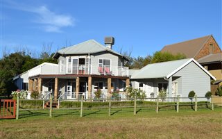 4 Bedroom House in The Coves