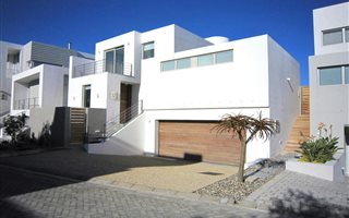 4 Bedroom House in Big Bay