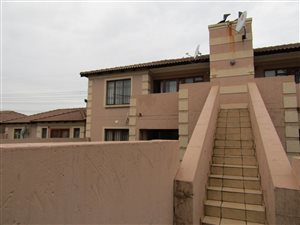 2 Bed Apartment in Arundo Estate