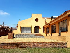 4 Bed House in Marlboro Gardens