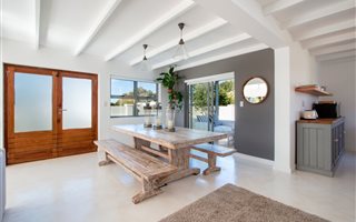 4 Bedroom House in Onrus