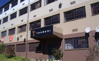 Bachelor apartment in Troyeville