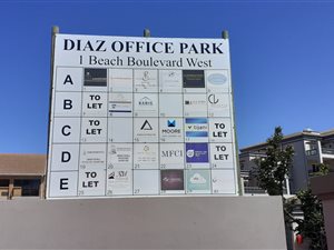 125 m² Office Space in Diaz Beach