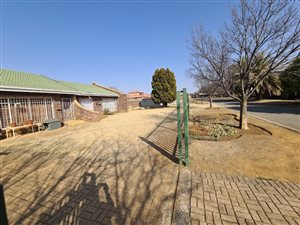 3 Bed House in Miederpark