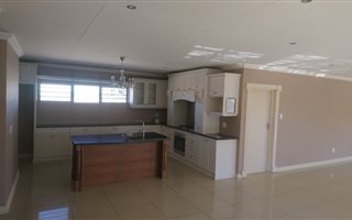 3 Bedroom Cluster in Bayswater