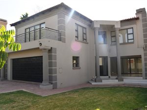 3 Bed House in Ruimsig