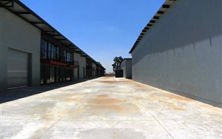 336 m² Commercial space in Pomona