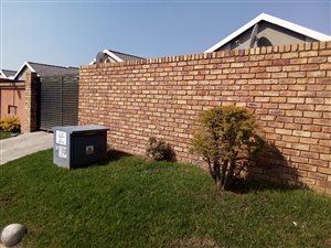 2 Bed House in Cosmo City