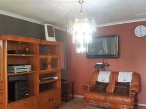 10 Bed House in Esikhawini