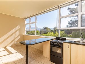 Studio Apartment in Wynberg Upper