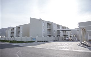 2 Bedroom Apartment in Muizenberg