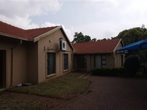 262 m² Commercial space in Rooihuiskraal